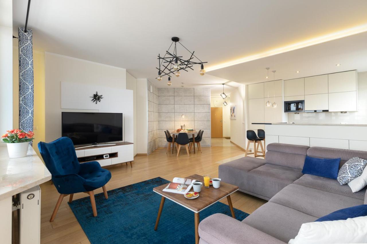 Apartment Slominskiego 5 II With Balcony By Noclegi Renters Варшава Екстер'єр фото