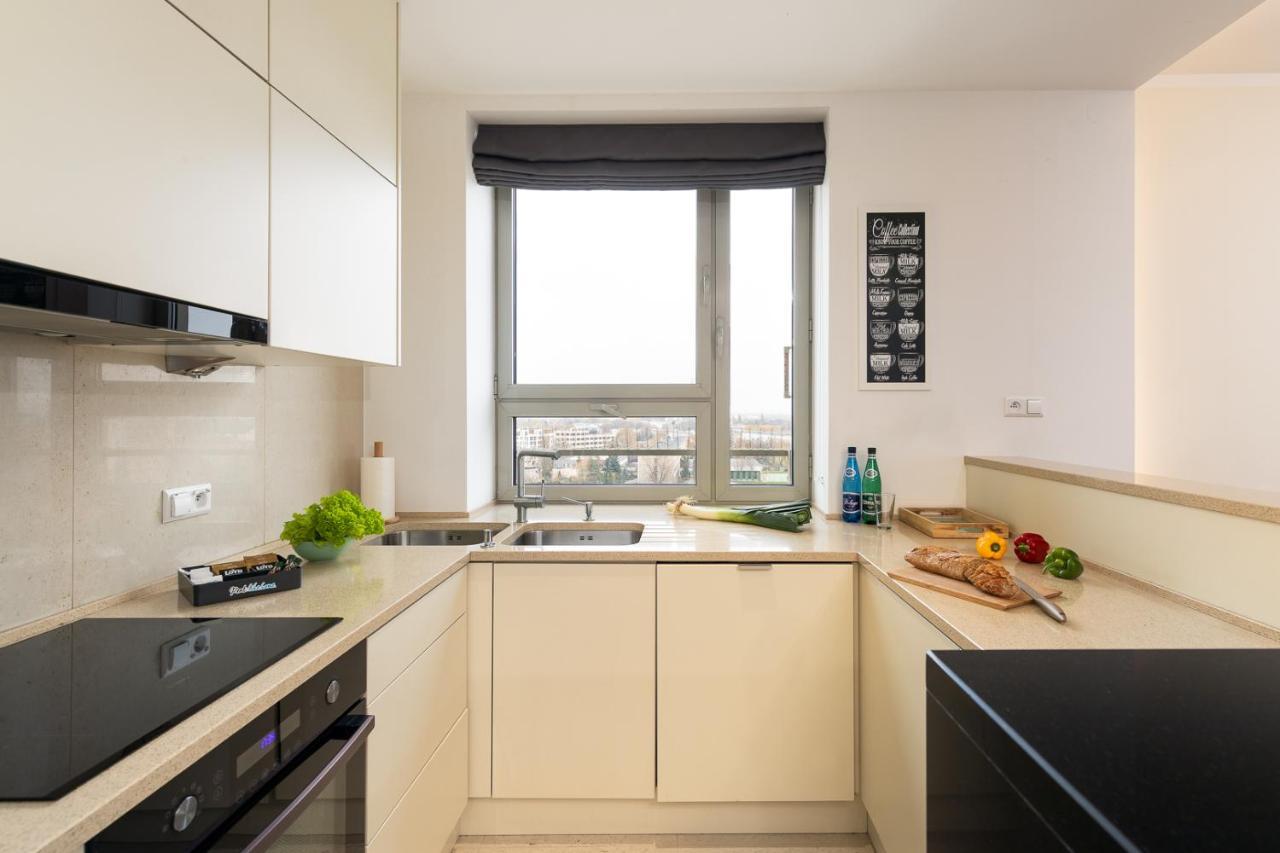 Apartment Slominskiego 5 II With Balcony By Noclegi Renters Варшава Екстер'єр фото